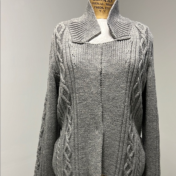 English Cable Knit Wool Sweater with Belt L Made in England - Picture 1 of 6